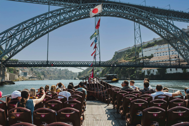 River SightSeeing - Gaia